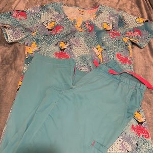 Womens scrubs